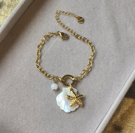 Pearl & Shell Beach Charm Chain Bracelet