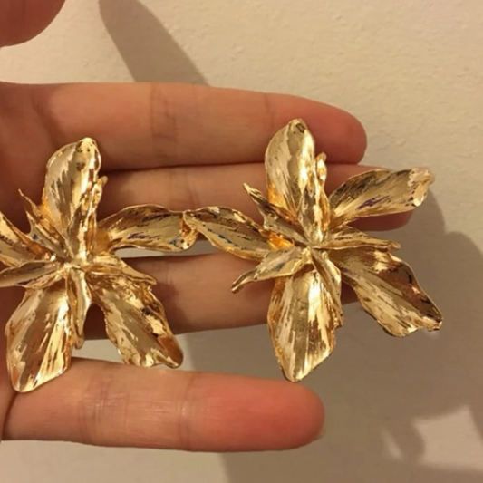 Vintage Gold Big Flower Stud Earrings