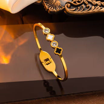 Gold Luxe Clover Bangle – Black & White Charm Edition